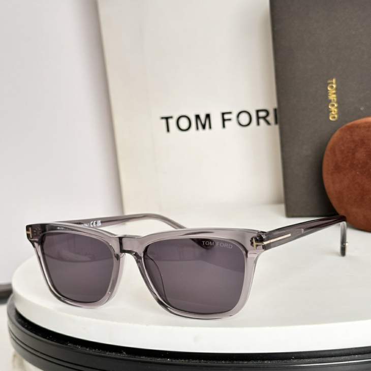 Picture of Tom Ford Sunglasses _SKUfw75842598fw